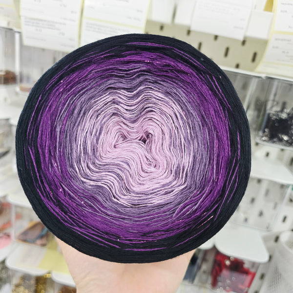 Gradient WODL004 Ombre DeLux Yarn Cake Woolcot Extrafine 23-15-16-21+39