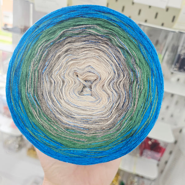 Gradient WODL005 Ombre DeLux Yarn Cake Woolcot Extrafine 19-11-22-10+42