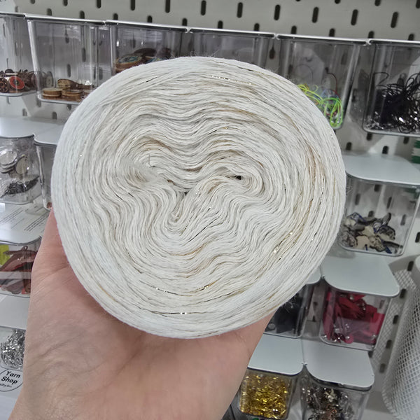 MDL 27+41 Melange DeLux Yarn Cake Pure Merino Extrafine Superwash