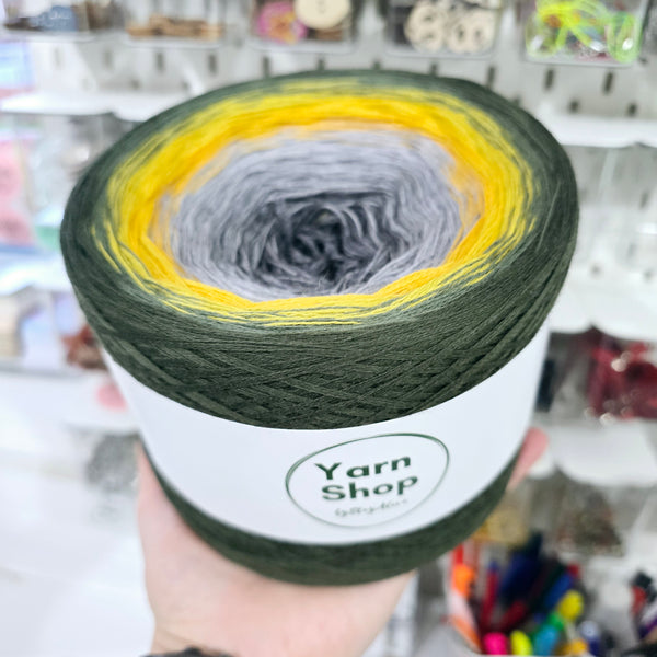 MO070 Ombre Yarn Cake Pure Merino Extrafine Superwash 55-3-73-51-63-19-35