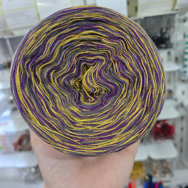 WC 15+16+17+18 4PLY Crazy Yarn Cake Woolcot Extrafine