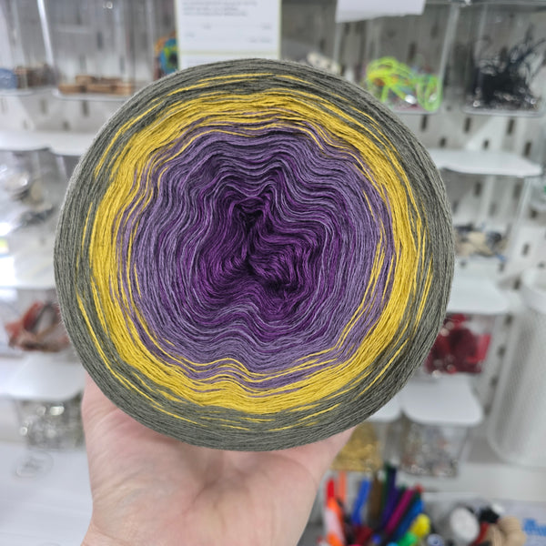 Gradient WO004 Ombre Yarn Cake Woolcot Extrafine 16-15-17-18