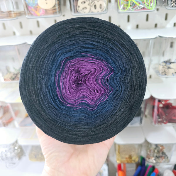 Gradient WO005 Ombre Yarn Cake Woolcot Extrafine 16-20-7-14-21