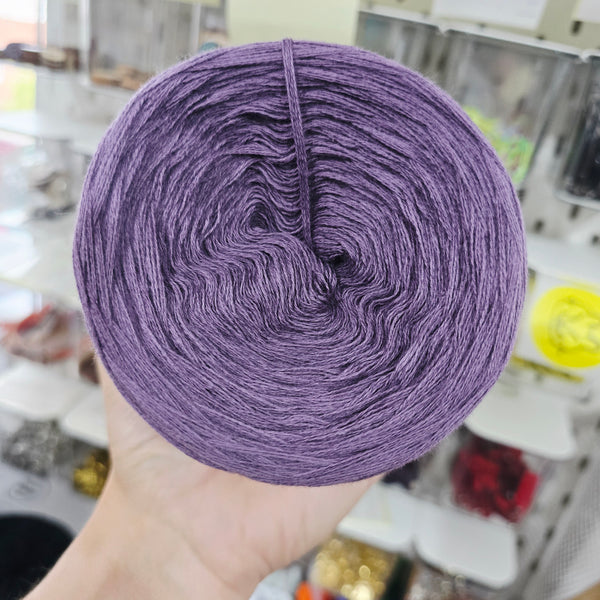 Woolcot Solid Yarn Cake Deber
