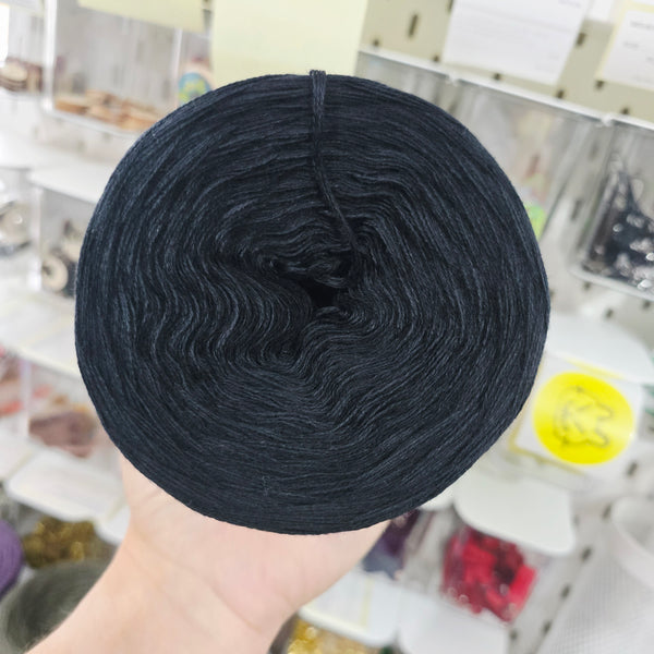 Woolcot Solid Yarn Cake Nero