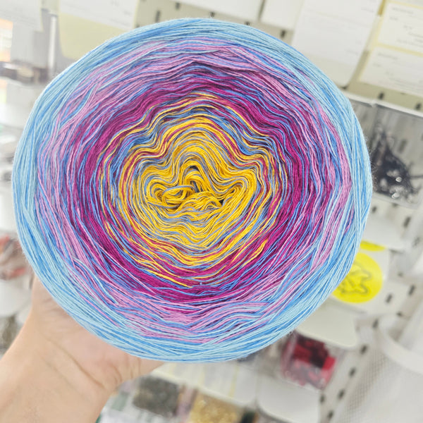 CMO006 MelOmbre Yarn Cake Pure Cotton Extrafine 6-3-11-8+1C