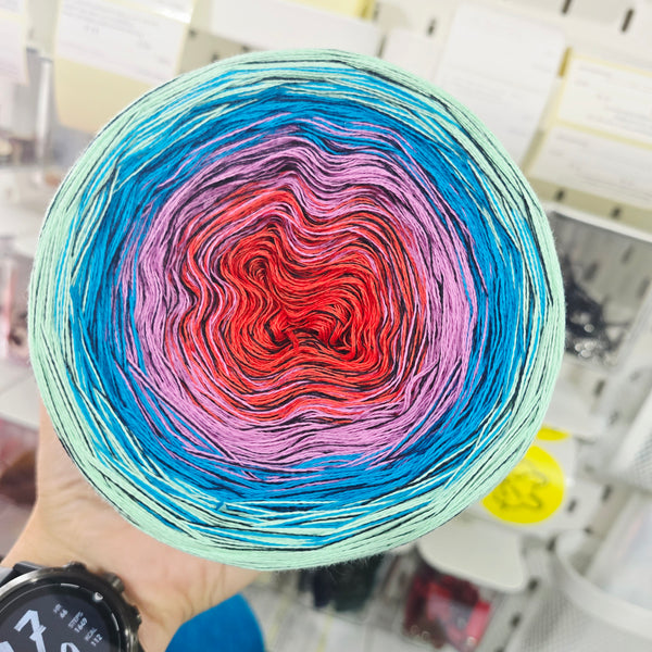 CMO007 MelOmbre Yarn Cake Pure Cotton Extrafine 9-11-10-66+1D