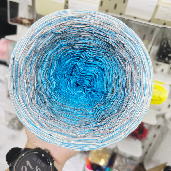 CMO008 MelOmbre Yarn Cake Pure Cotton Extrafine 10-70-5-4+1A