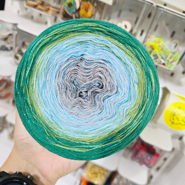 Gradient CODL011 Ombre DeLux Yarn Cake Pure Cotton Extrafine 5-8-80-83+24