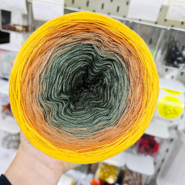 MO073 Ombre Yarn Cake Pure Merino Extrafine Superwash MO073-merino-ombre-yarn-cake-35-19-26-57-51