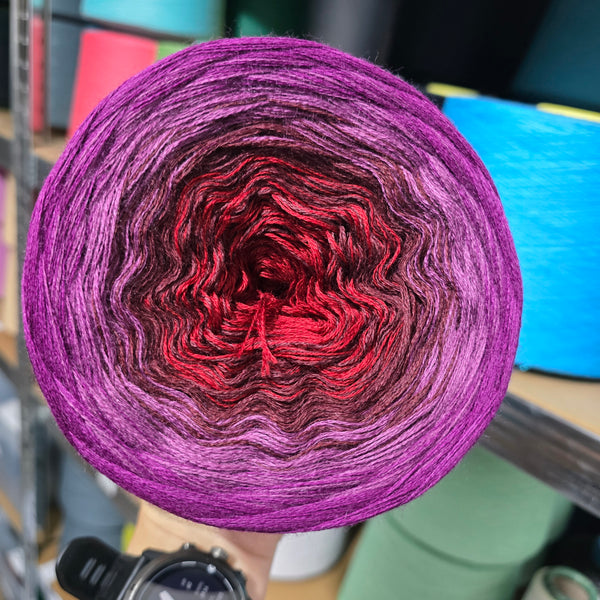 MO076 Ombre Yarn Cake Pure Merino Extrafine Superwash 1-49-22-23