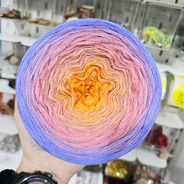 MO078 Ombre Yarn Cake Pure Merino Extrafine Superwash 20-25-71-21-11