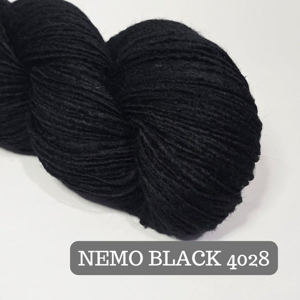 Nemo Yarn - Black 4028