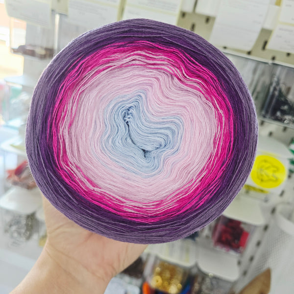 Gradient WO020 Ombre Yarn Cake Woolcot Extrafine 8-1-23-24-16-15