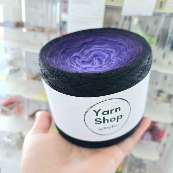 MO068 Ombre Yarn Cake Pure Merino Extrafine Superwash